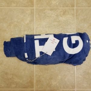 Vineyard Vines Swim - Vineyard Vines | Large Beach Towel | 40"x72" | NWT Vineyard Vines Swim - Vineyard Vines | Large Beach Towel | 40"x72" | NWT